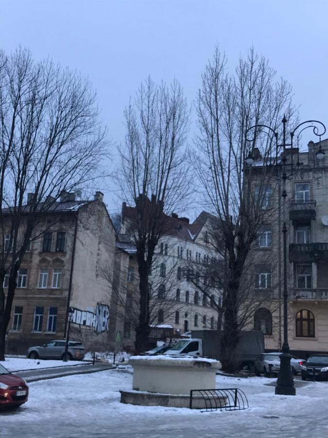 Львів Центр Міста Apartment In The Center Of Lviv Поруч Громадська Парковка Exterior foto