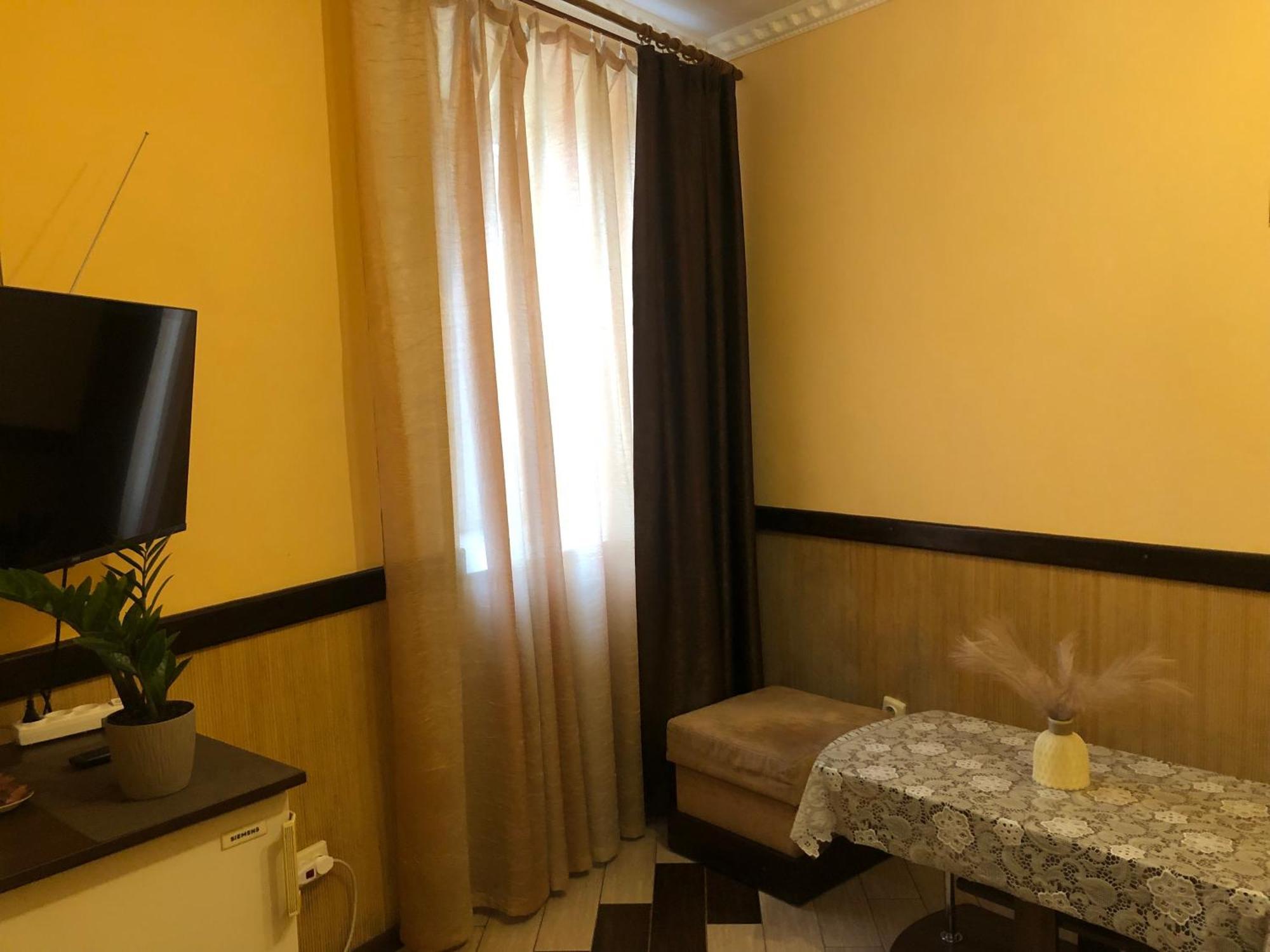 Львів Центр Міста Apartment In The Center Of Lviv Поруч Громадська Парковка Exterior foto